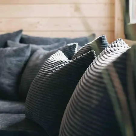 아파트 Idyllisches Tiny House Iii Mit Sauna 로바우